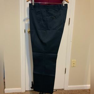 EUC Dockers Men’s Classic Fit Navy Blue Khakis Casual Pants